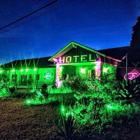Road House Rota 118 Motorcycle Hotel Alto Paraíso de Goiás Kültér fotó