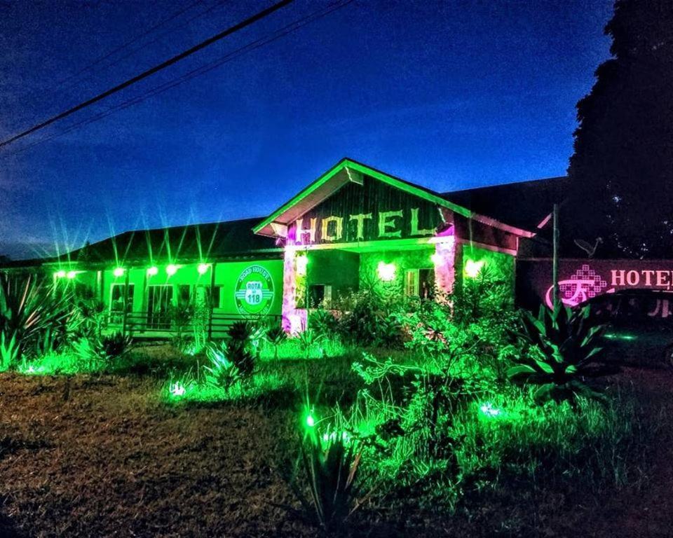 Road House Rota 118 Motorcycle Hotel Alto Paraíso de Goiás Kültér fotó